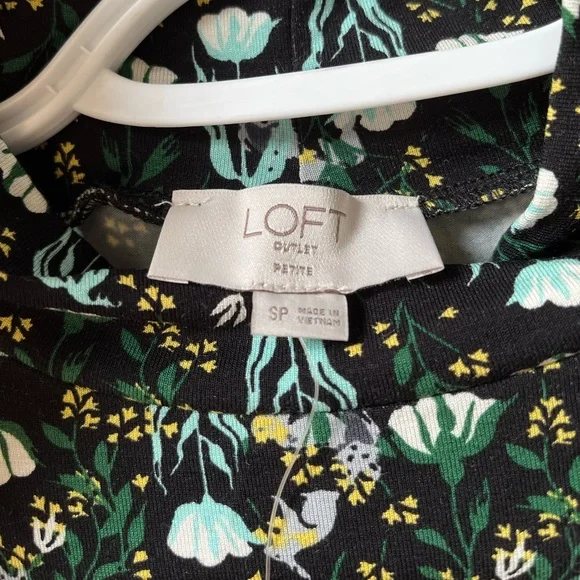 NWT Loft Long-sleeved Dress - Picture 3 of 4